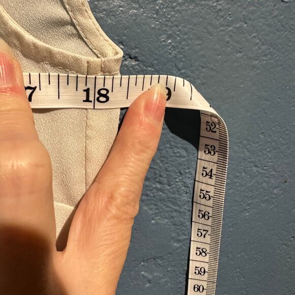 The Limited Size XSmall White Sleeveless Blouse Front Pleats Layering Piece Work - Picture 7 of 9